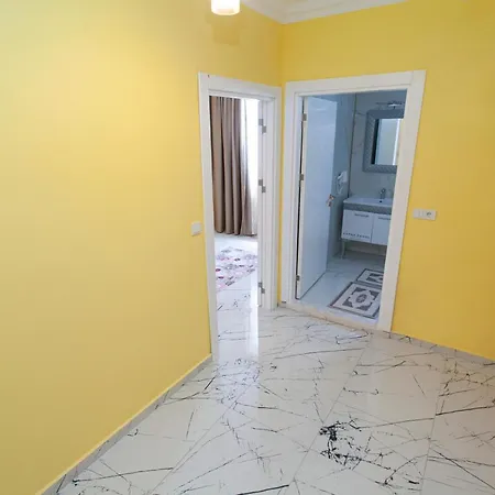 Yellow * Μούγκλα